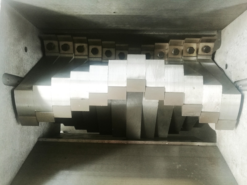 5.-Trituradora de pl&aacute;stico de baja velocidad